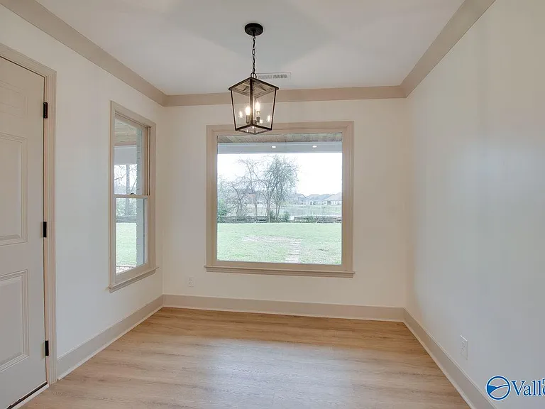 2042 Rosebury Ln SW — Photo 17