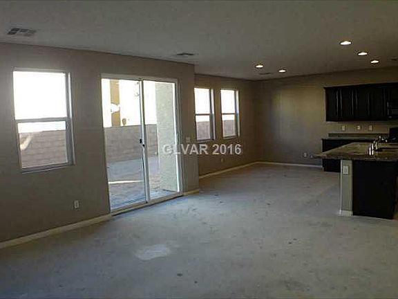 5th image of 608 Little Moon Ave