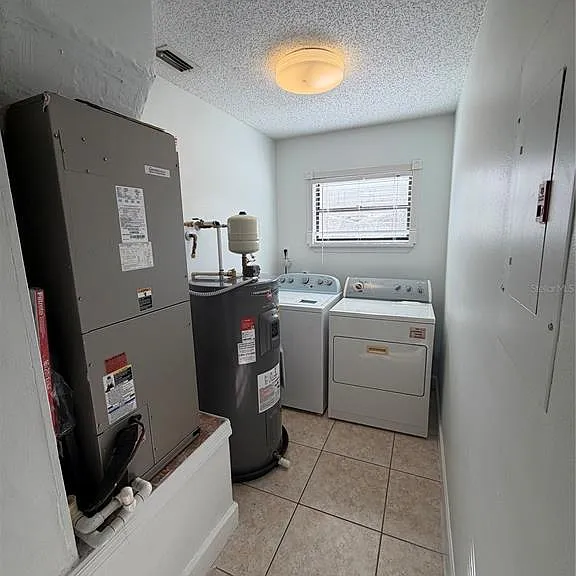 6933 Rembrandt Dr — Photo 29