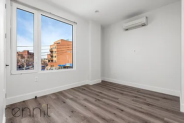 Rented by Rennit Inc.