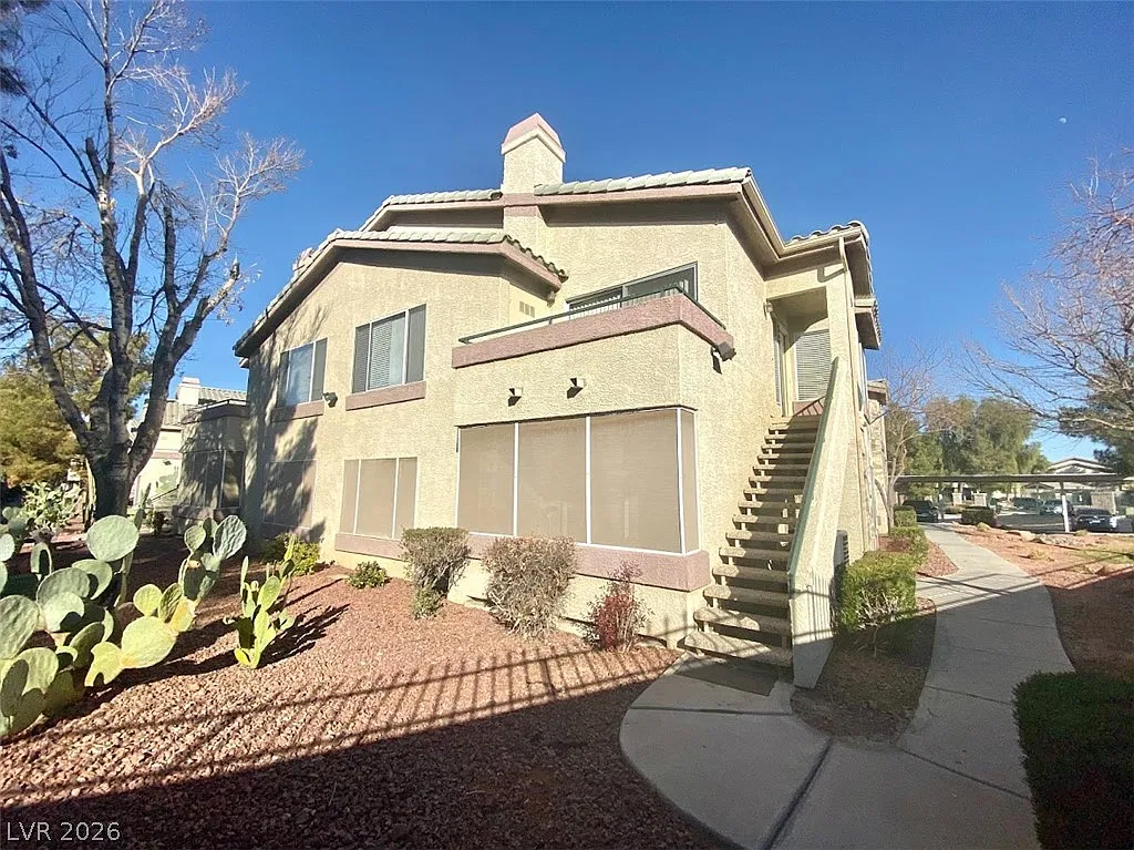 2 bed, 2.0 bath, 1029 sqft, $1,250 — Photo 2