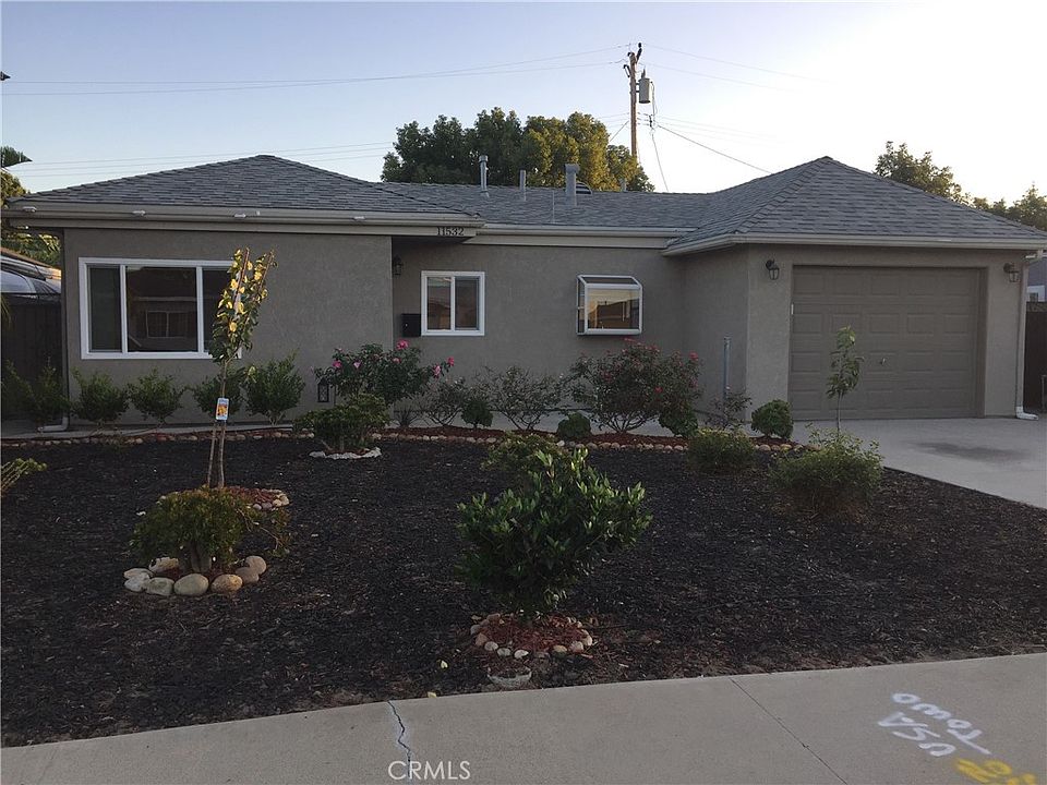 1st image of 11532 College Dr