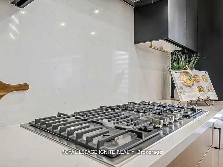 1160 Skyridge Blvd — Photo 12