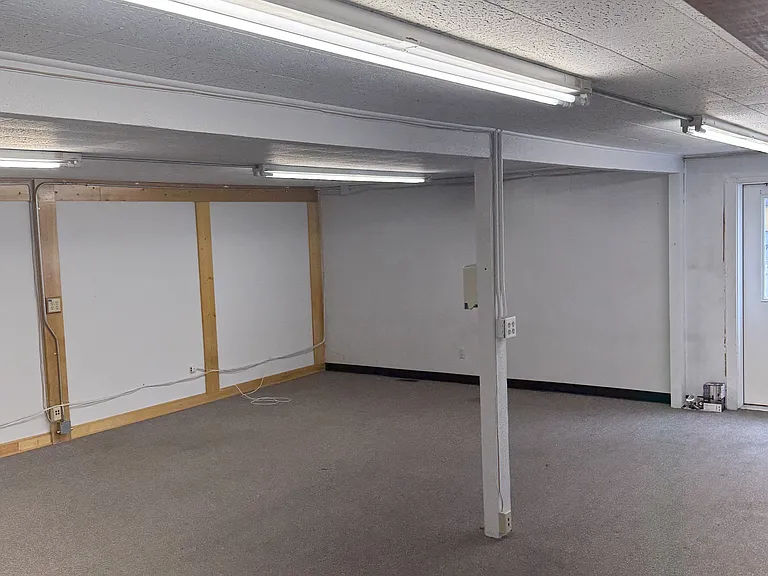219 E Pine St #102 — Photo 9