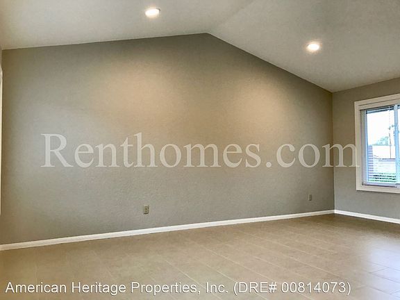 2nd image of 13485 Thunderhead St