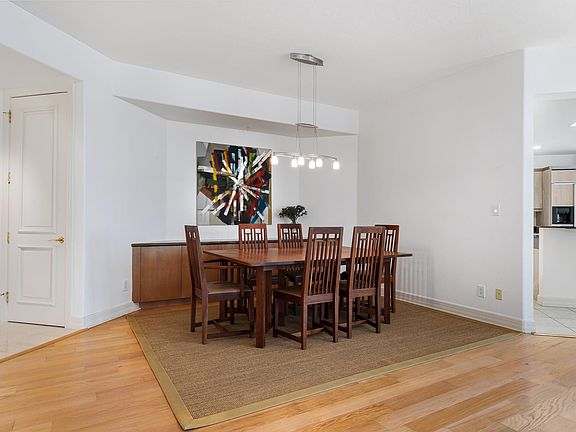 4th image of 340 S Palm Ave Unit 15