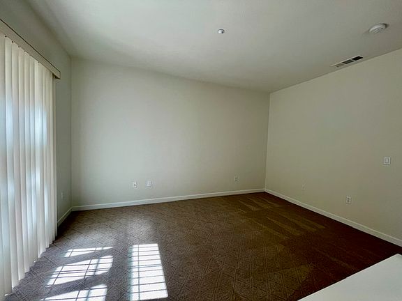 4th image of 547 Mariani Ln