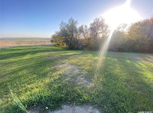 26 Park Ave, Oxbow, SK S0C2B0
