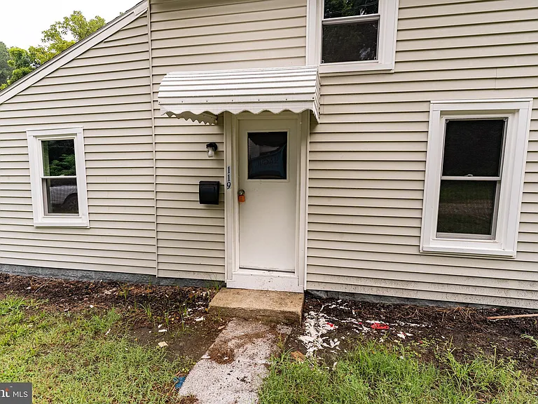 119 Davis Ln — Photo 6
