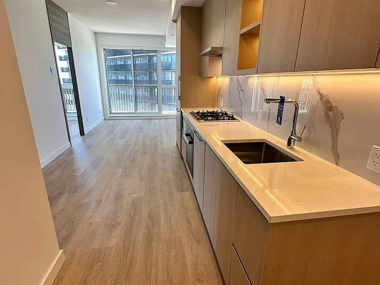 75 Billes Hts #1811 — Photo 3