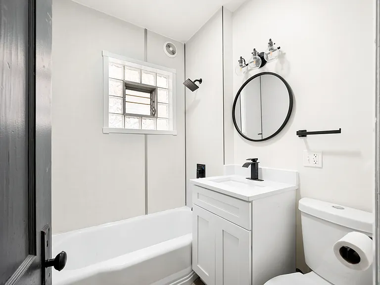 4849 W Hutchinson St #1 — Photo 7