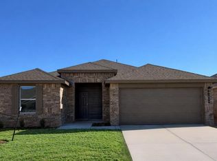 2916 Ember Dr, Yukon, OK 73099