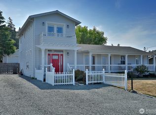 703 NE 6th St, Coupeville, WA