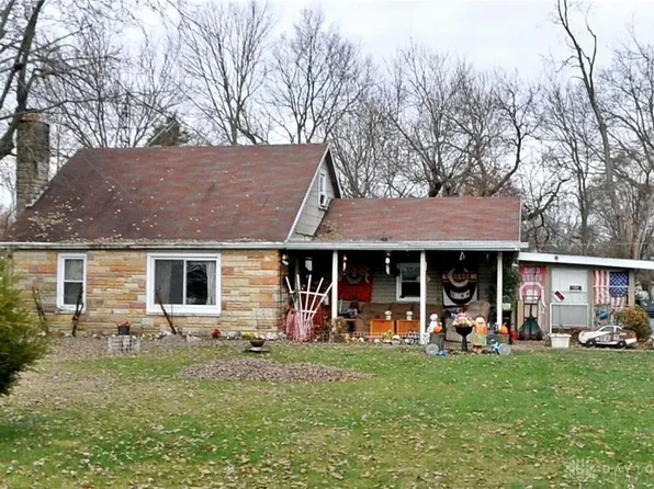 111 Cain St, New Lebanon, OH 45345