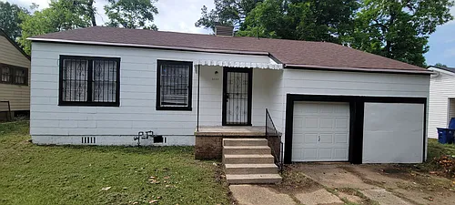 3633 W College St Photo 1