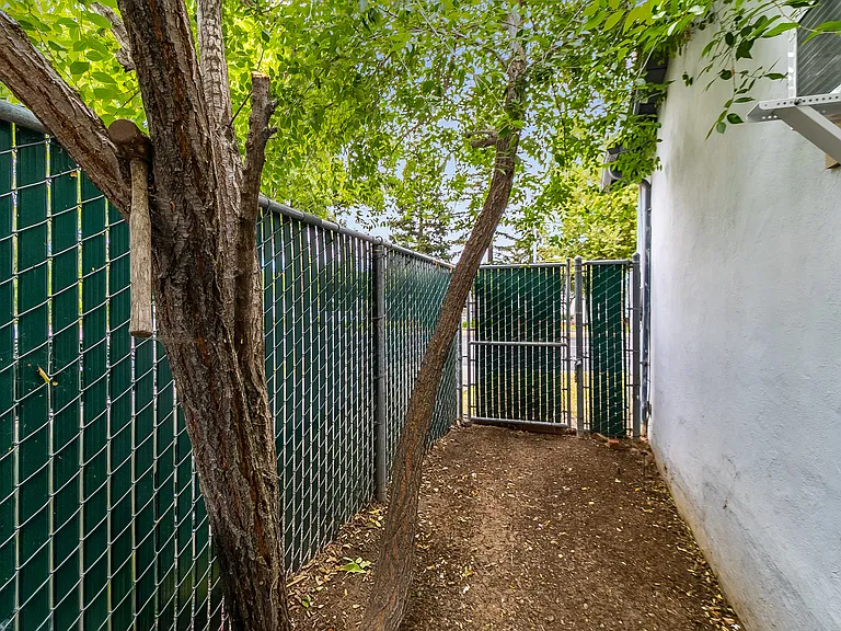 4060 Clayton Rd — Photo 19