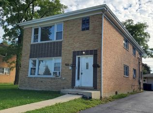 819 S Addison Rd APT 2, Addison, IL 60101