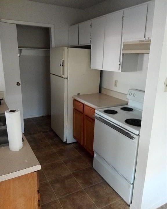 1st image of 5414 Farley Dr