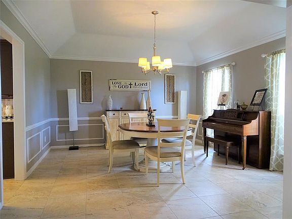 4th image of 2031 Pebble Beach Dr