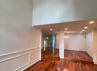 7727 Rockledge Ct, Springfield, VA 22152