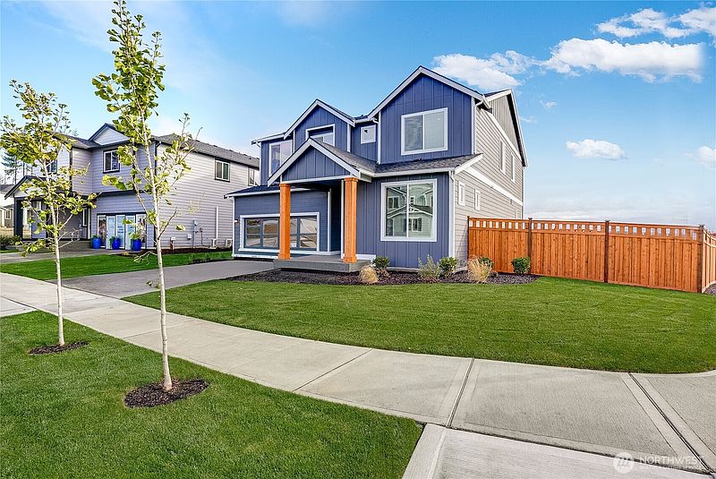 4th image of 4957 Capilano Lane SW