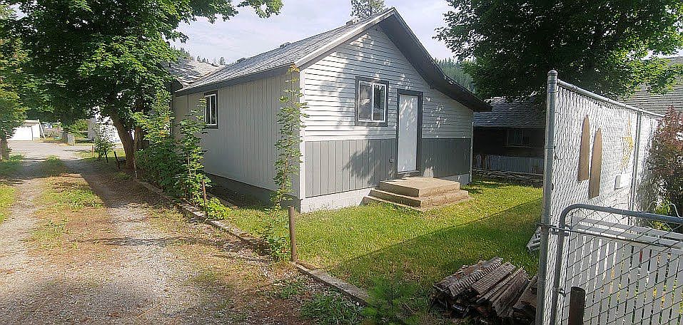 2nd image of 604 A St