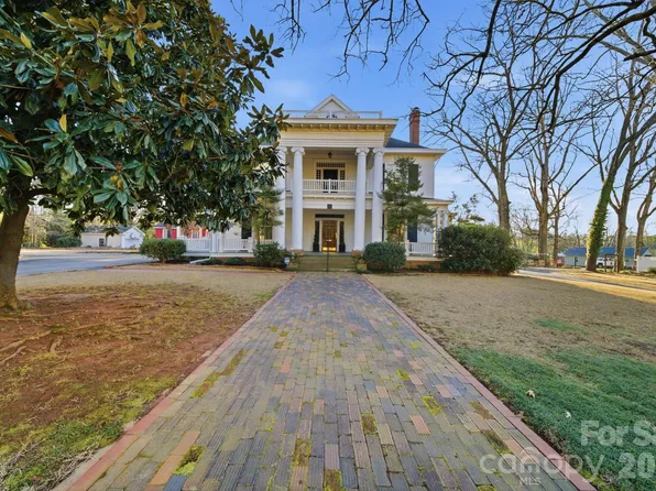 515 Camden Rd, Wadesboro, NC 28170