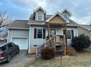 9 Spruce Shade Ct, Asheville, NC 28803