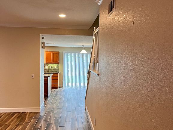 4th image of 29150 Goldenstar Way