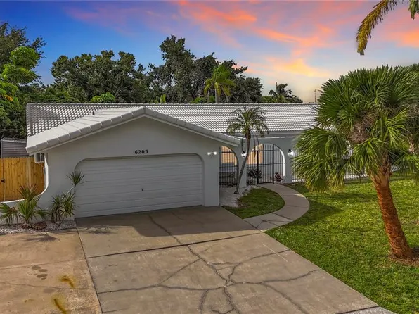 6203 11th Ave W, Bradenton, FL 34209