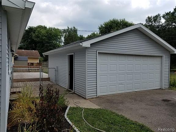 4th image of 4059 Wilson Dr