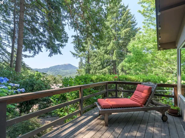3731 Pine Canyon Dr, Eugene, OR 97405