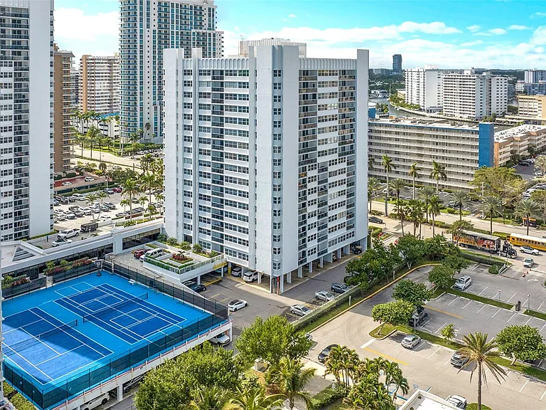 1880 S Ocean Dr #TS-601 — Photo 42