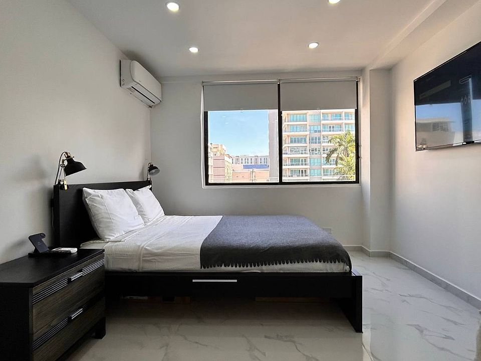 1st image of 15 Dalia Condominio Calle Carolina #979