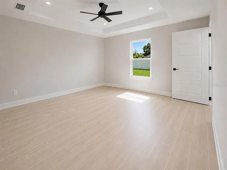 11081 SW 107th Pl — Photo 6