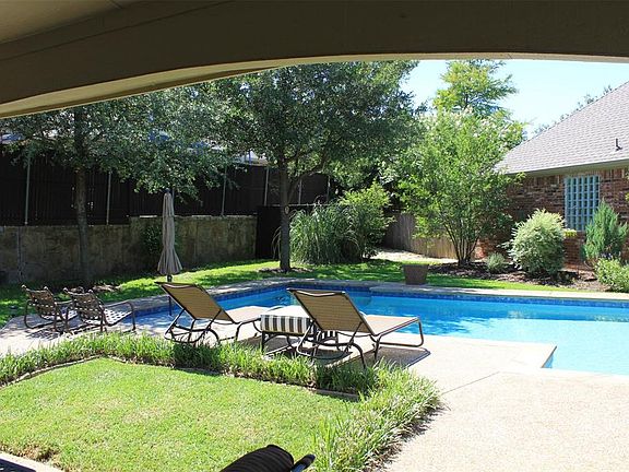 5th image of 1716 Hackett Creek Dr