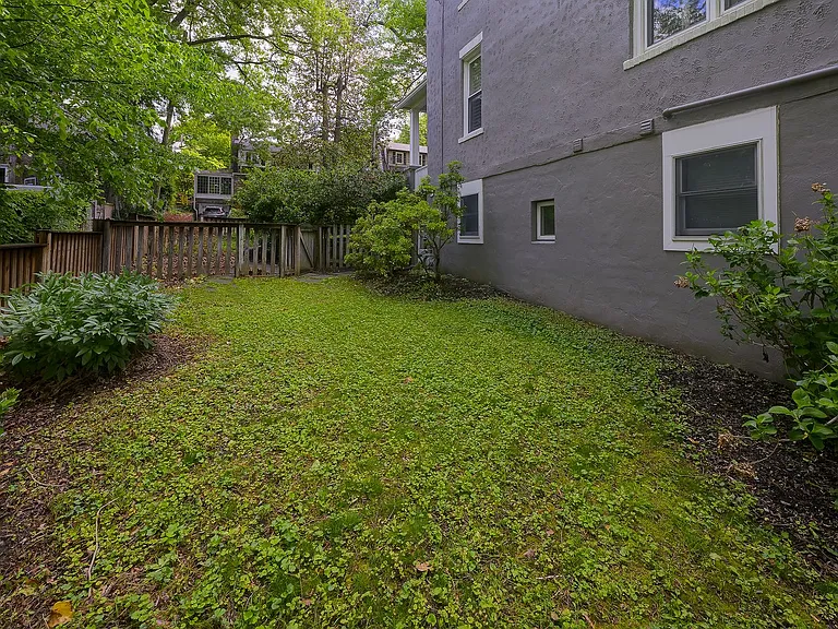 5188 Fulton St NW — Photo 46