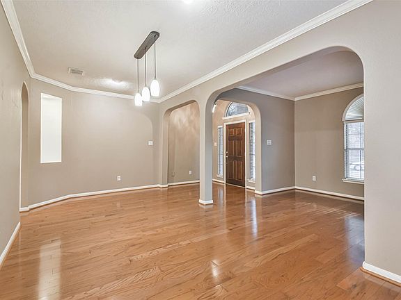 5th image of 20942 Wind Field Ln