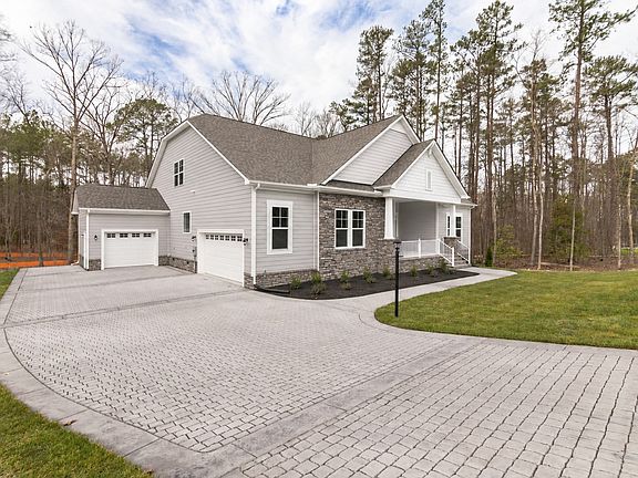 7th image of this home