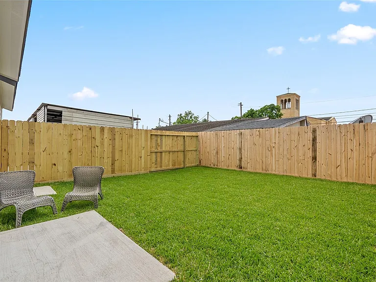 7224 Avenue B — Photo 31