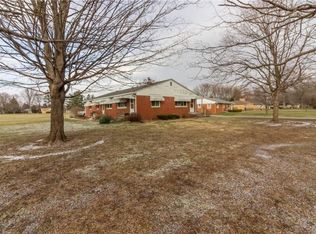 1108 E Cragmont Dr, Indianapolis, IN