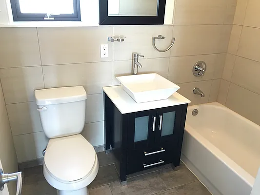 Rented by NY Space Finders Inc. | media 28