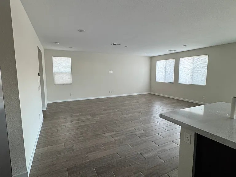 9960 Lost Horse Ave — Photo 6