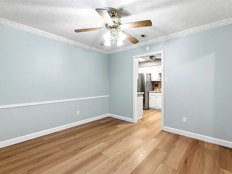 6009 Leafwood Cir — Photo 31