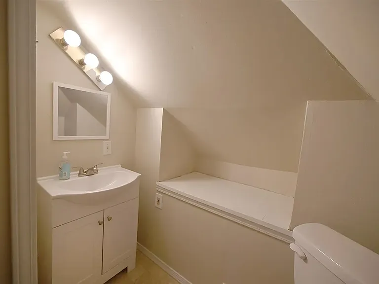 1401 S Lowry St — Photo 21