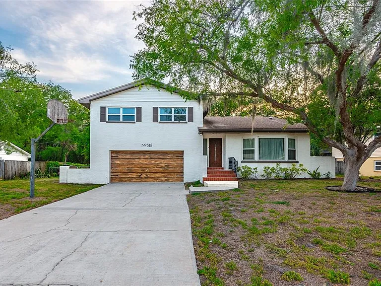 518 Crestover Dr — Photo 2