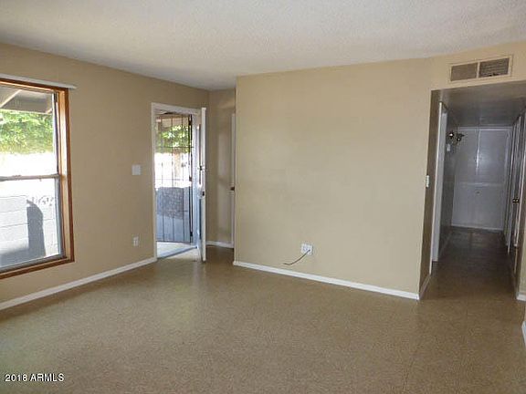 2nd image of 3713 W Gardenia Ave