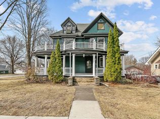 215 North Bridge Street, Markesan, WI 53946