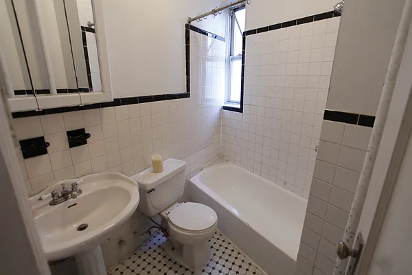 Rented by Voro NYC | media 11