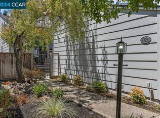 1720 Saint Andrews Dr, Moraga, CA 94556